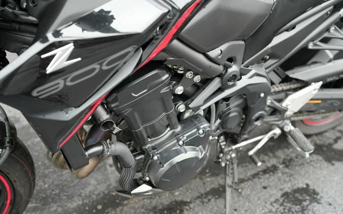 2023 Kawasaki Z900 ABS Metallic Black/Graphite Gray/Flat Black