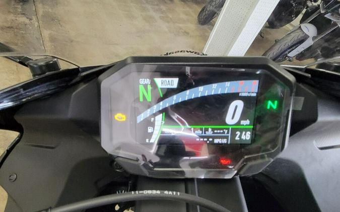 2024 Kawasaki Ninja® ZX™-6R Base