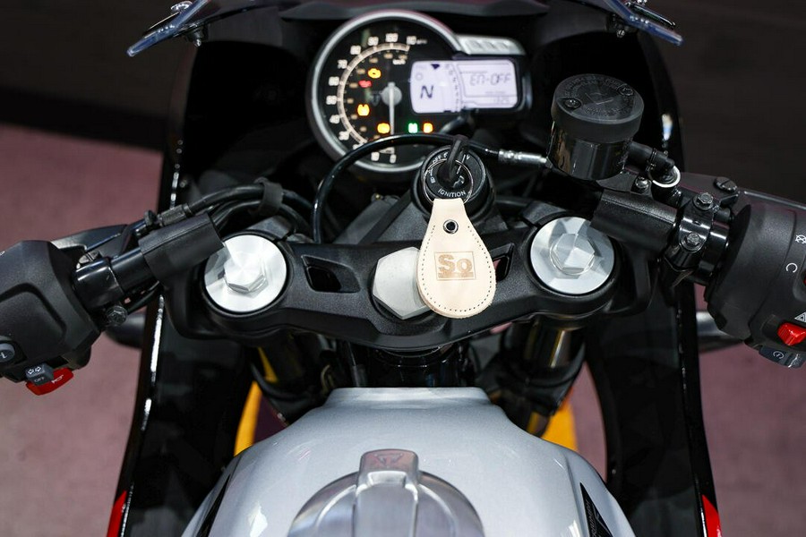 2026 Triumph Thruxton 400
