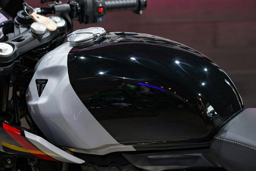 2026 Triumph Thruxton 400