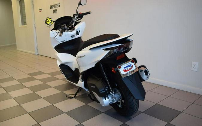 2022 Honda PCX 150 ABS