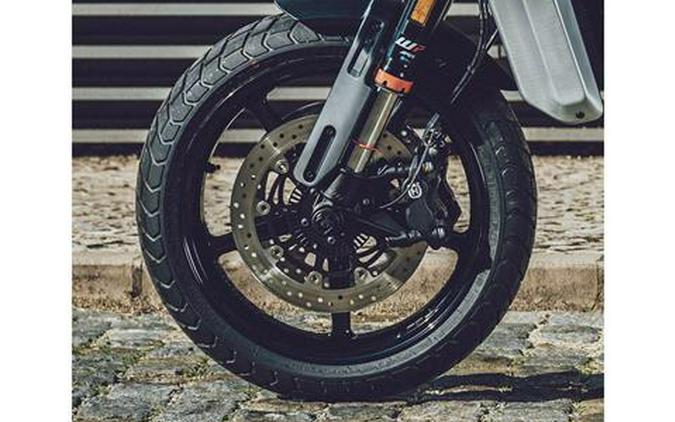 2025 Husqvarna Svartpilen 801