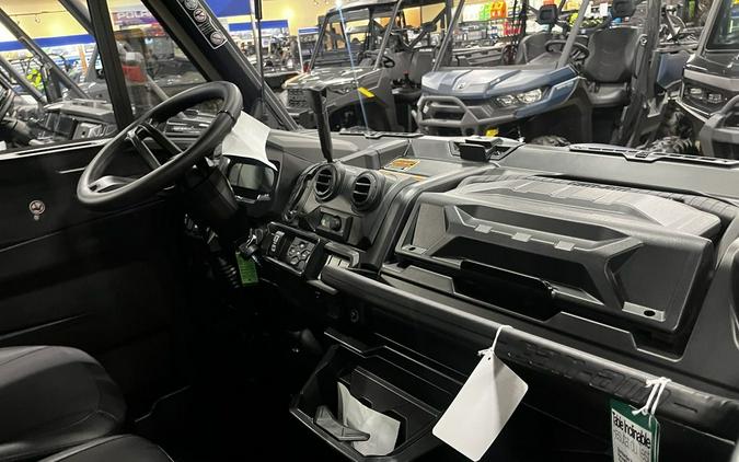 2026 Can-Am Defender 6X6 Limited