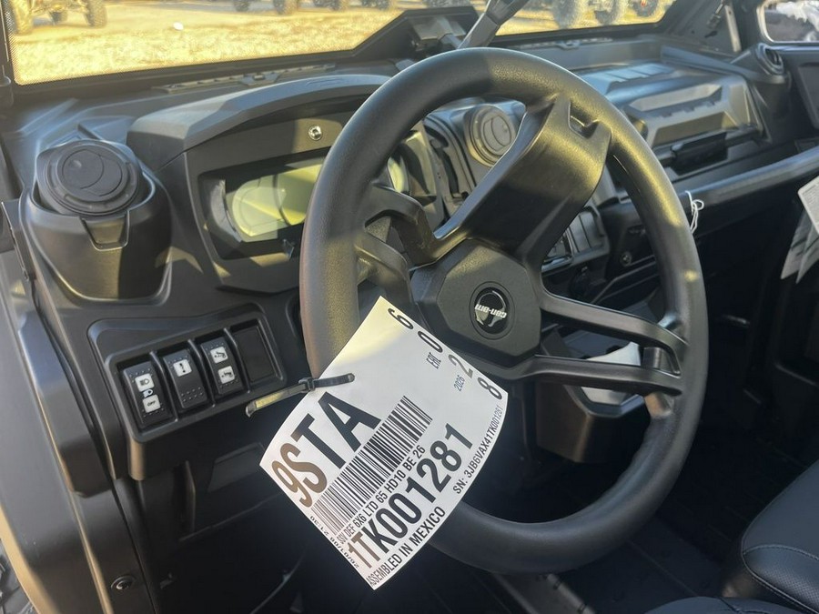 2026 Can-Am Defender 6X6 Limited