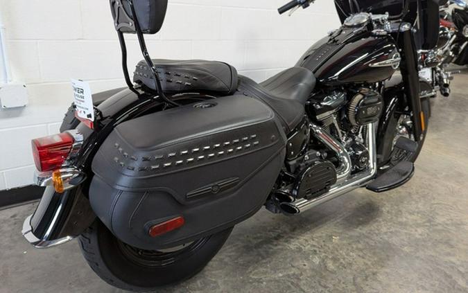 2019 Harley-Davidson Softail FLHCS - Heritage Classic 114