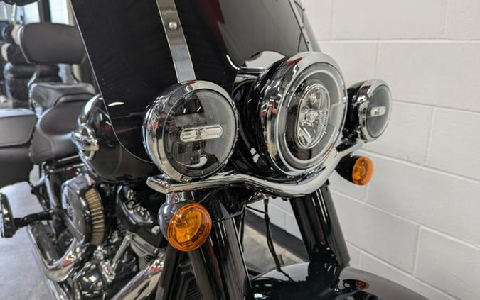 2019 Harley-Davidson Softail FLHCS - Heritage Classic 114