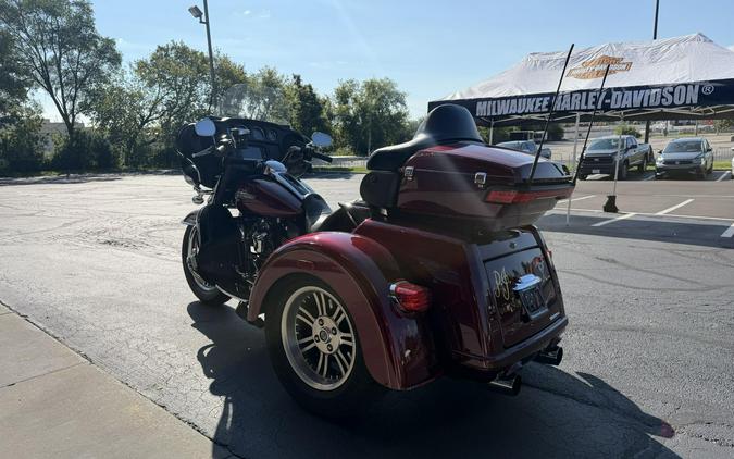 FLHTCUTG 2017 Tri Glide Ultra