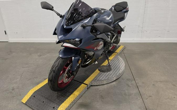 2027 Kawasaki Ninja ZX-6R ABS