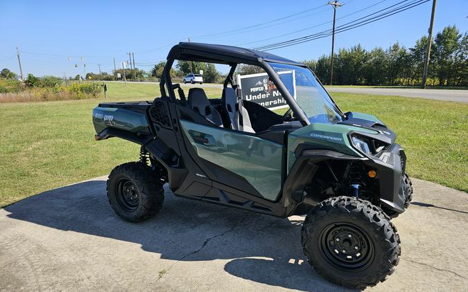 2027 Can-Am Commander DPS 700