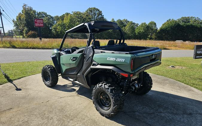 2027 Can-Am Commander DPS 700