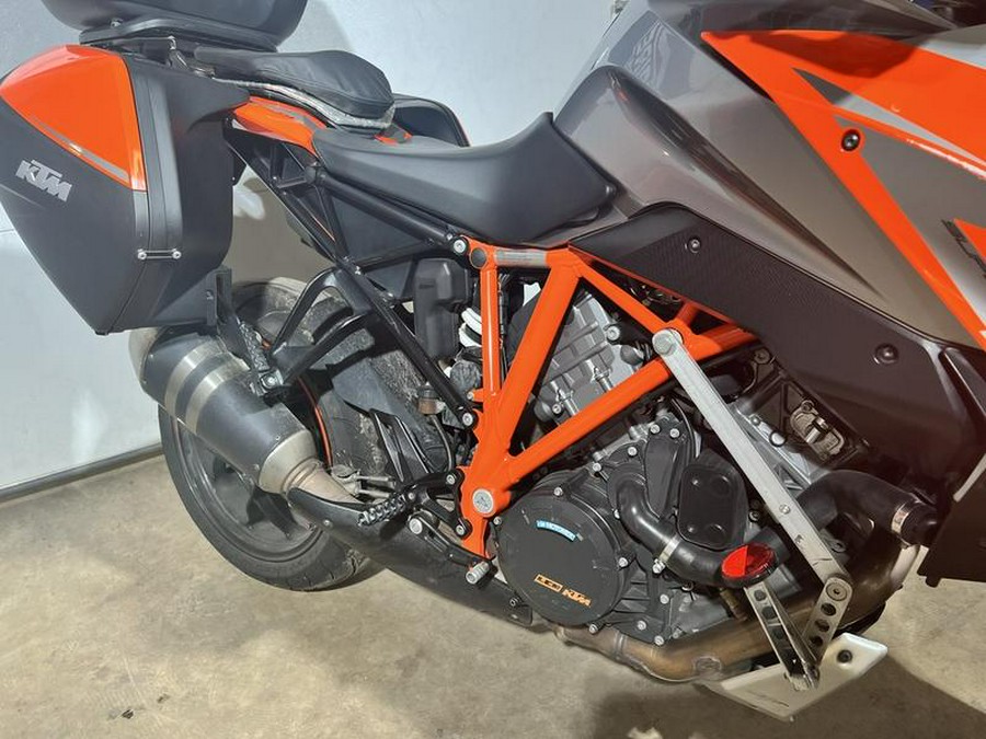 2017 KTM 1290 Super Duke GT