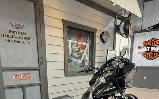 2015 Harley-Davidson® FLTRX - Road Glide®