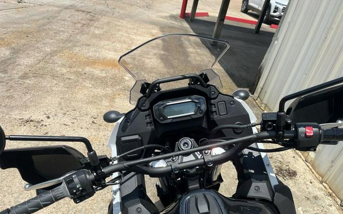 2025 Kawasaki KLR 650 Pearl Crystal WhiteMetallic Carbon Gray