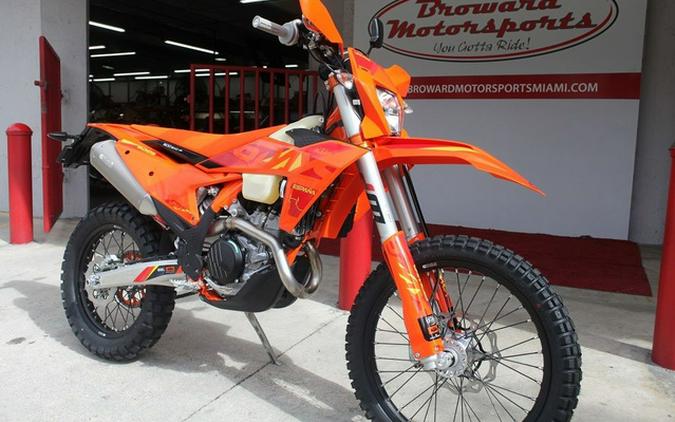 2025 KTM 500 EXC-F Six Days