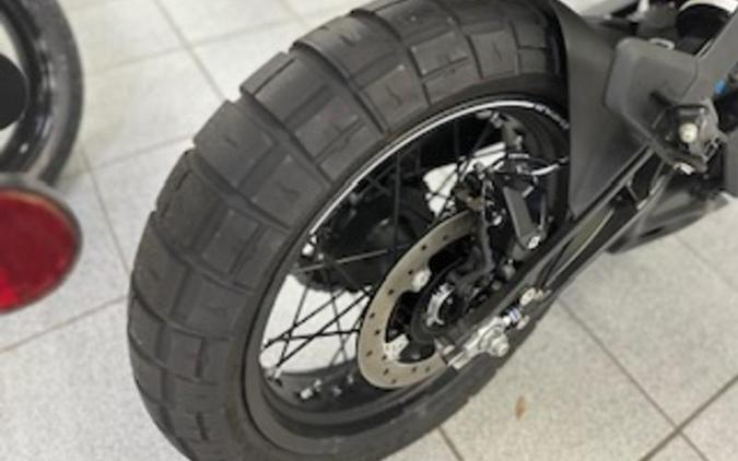 2024 Husqvarna® Svartpilen 401