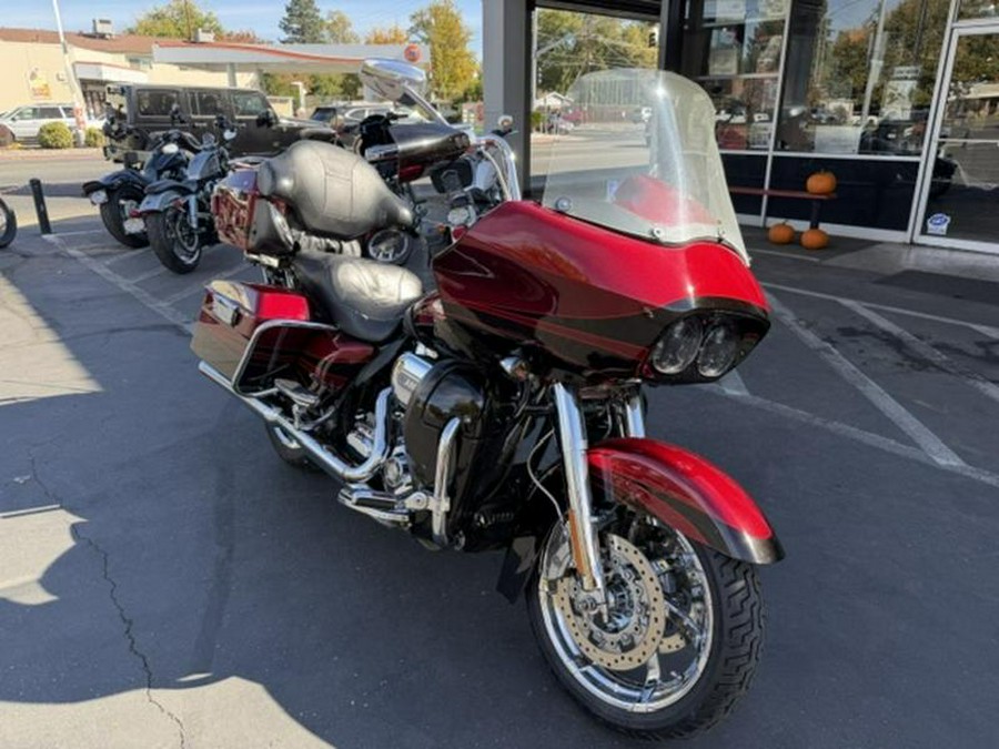 2011 Harley-Davidson® FLTRUSE - CVO™ Road Glide® Ultra