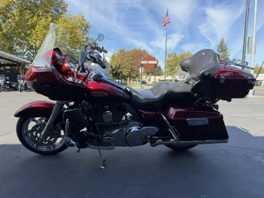 2011 Harley-Davidson® FLTRUSE - CVO™ Road Glide® Ultra