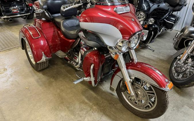 2019 Harley-Davidson® FLHTCUTG - Tri Glide® Ultra