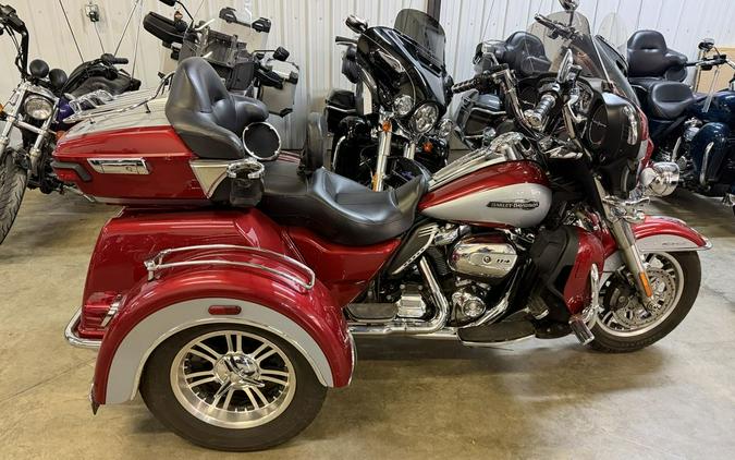 2019 Harley-Davidson® FLHTCUTG - Tri Glide® Ultra