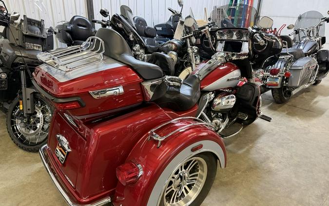 2019 Harley-Davidson® FLHTCUTG - Tri Glide® Ultra