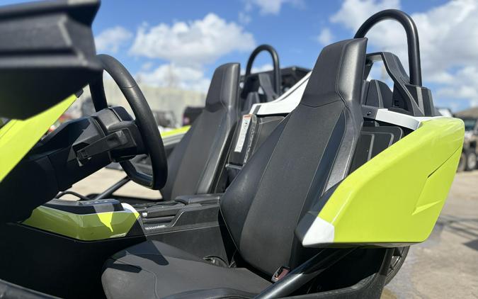 2021 Slingshot S TECH AUTODRIVE 49ST WHT LGTNG S with Technology Package