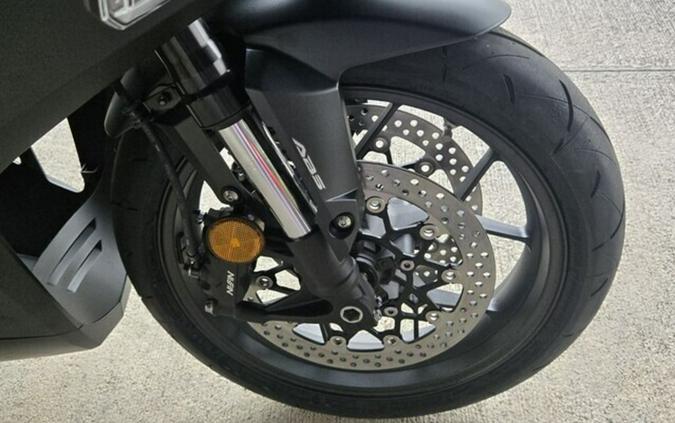 2026 Honda CBR650R E-Clutch
