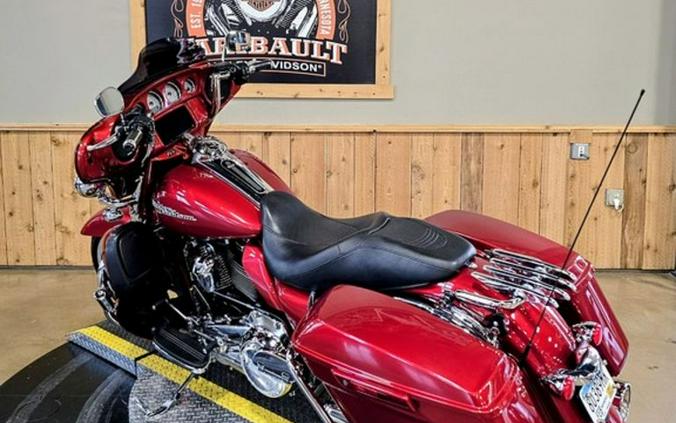 2019 Harley-Davidson® FLHX - Street Glide®