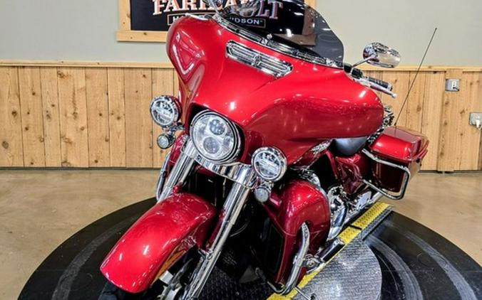 2019 Harley-Davidson® FLHX - Street Glide®