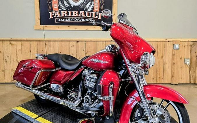 2019 Harley-Davidson® FLHX - Street Glide®