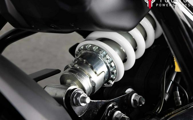 2026 Royal Enfield Guerrilla 450 Smoke Silver - TK500311