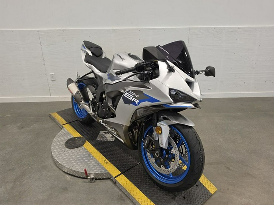 2027 Kawasaki Ninja ZX-6R ABS