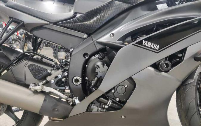 2016 YAMAHA YZF-R6 CA