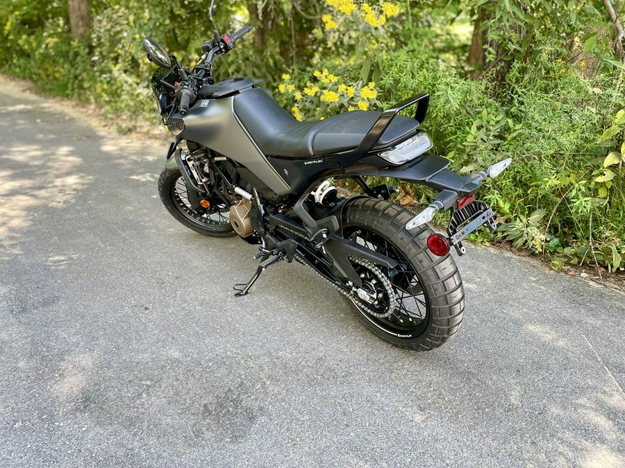 2024 HUSQVARNA SVARTPILEN 401 B.D.