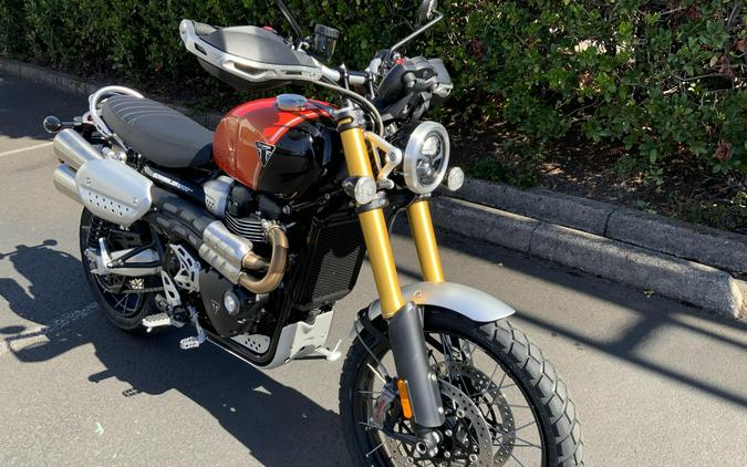 2025 Triumph SCRAMBLER 1200 XE