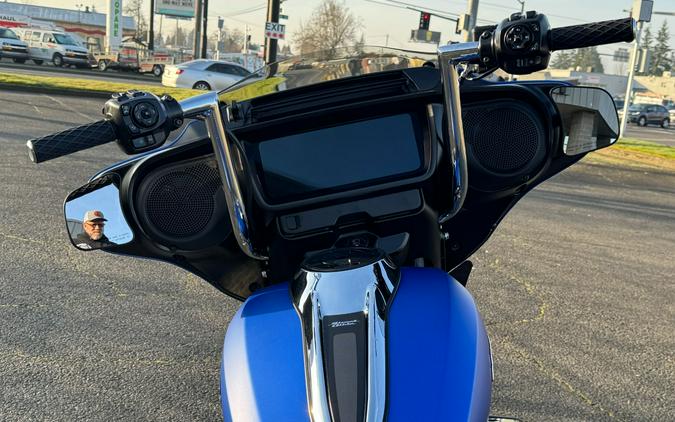 2026 Harley-Davidson FLHX