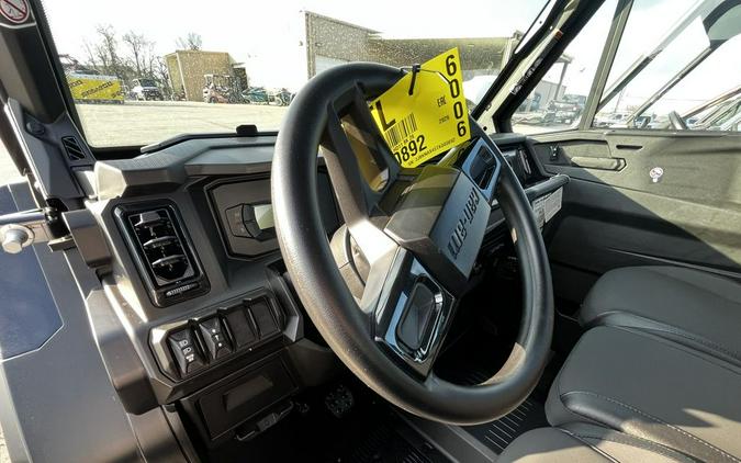 2026 Can-Am Defender MAX XT CAB HD11