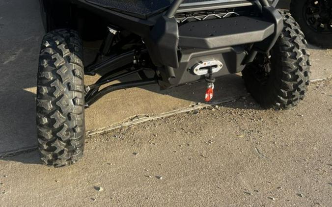 2026 Can-Am Defender MAX XT CAB HD11