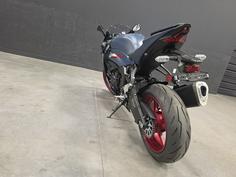 2027 Kawasaki Ninja ZX-6R ABS