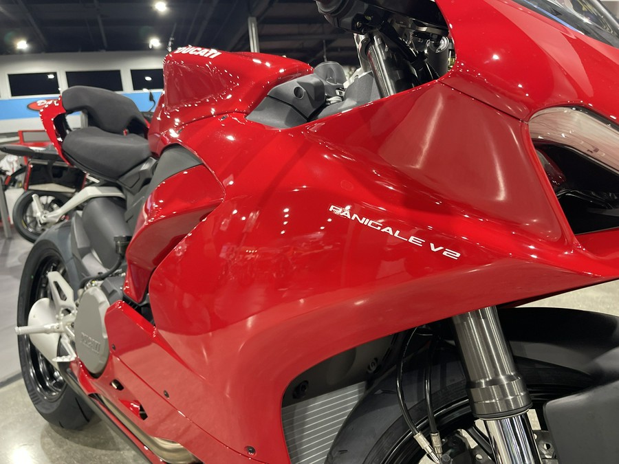 2024 DUCATI PANIGALE V2