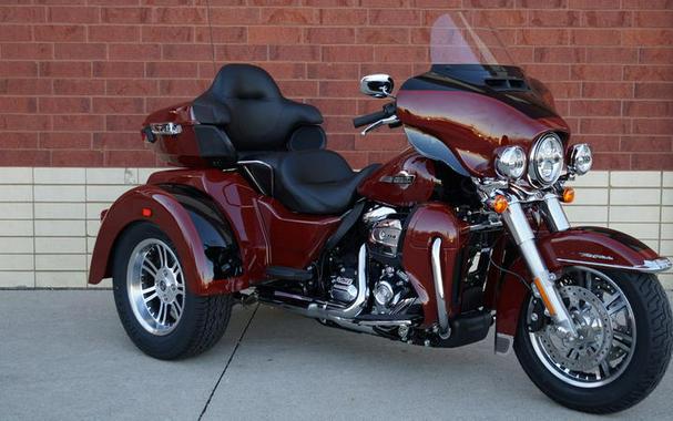 2024 Harley-Davidson® FLHTCUTG - Tri Glide® Ultra