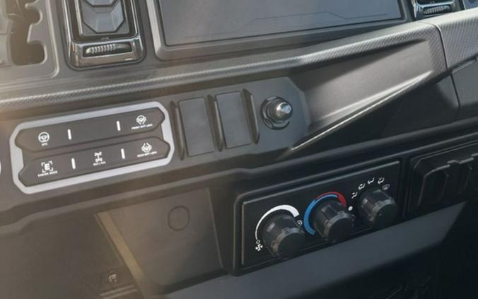 2026 Can-Am Defender XT CAB HD11