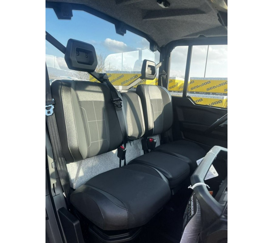 2026 Can-Am Defender XT CAB HD11