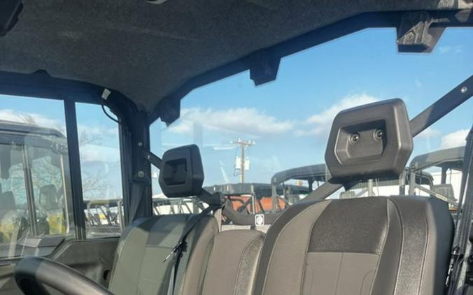 2026 Can-Am Defender XT CAB HD11