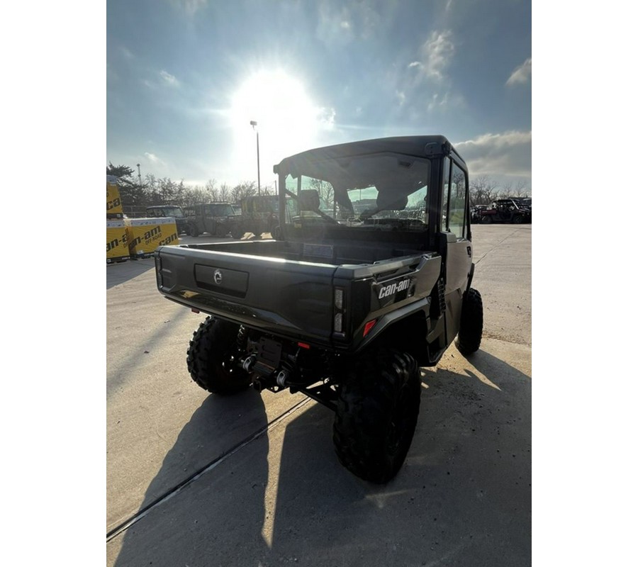 2026 Can-Am Defender XT CAB HD11