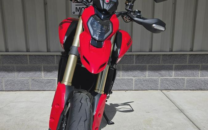 2026 DUCATI Hypermotard V2