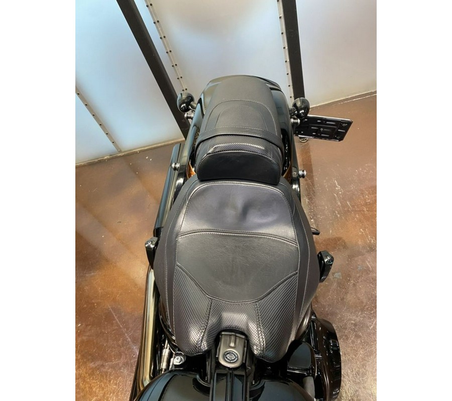 2016 Harley-Davidson Softail® CVO™ Pro Street Breakout®