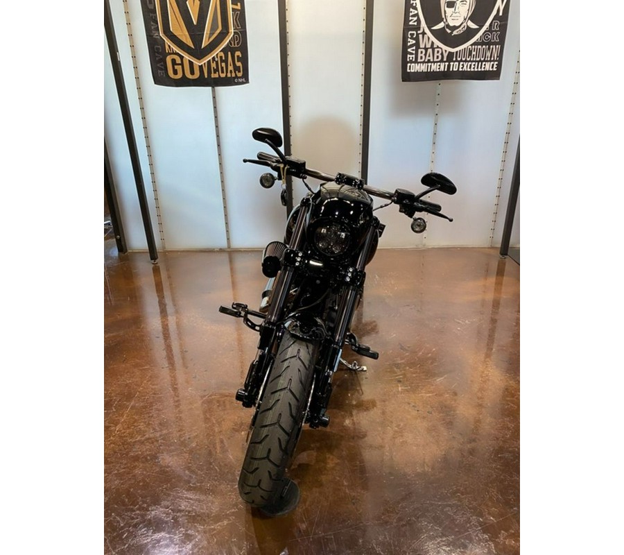 2016 Harley-Davidson Softail® CVO™ Pro Street Breakout®