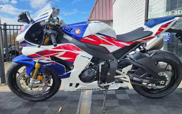 2023 Honda CBR1000RR-R Fireblade SP