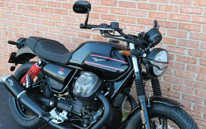 2024 Moto Guzzi V7 Stone