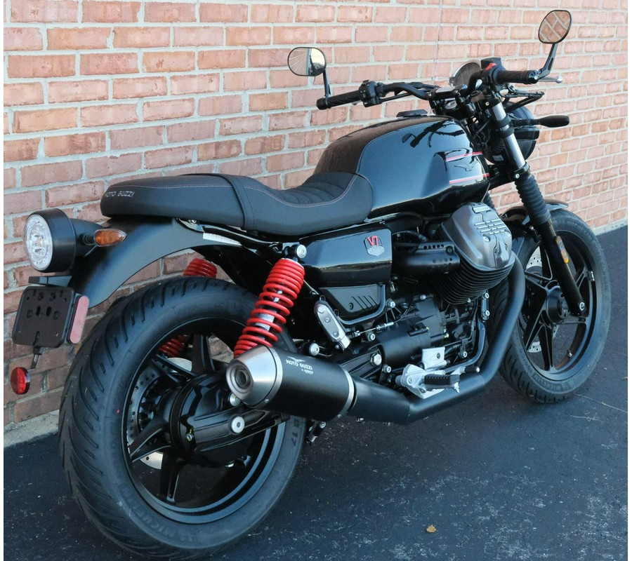 2024 Moto Guzzi V7 Stone
